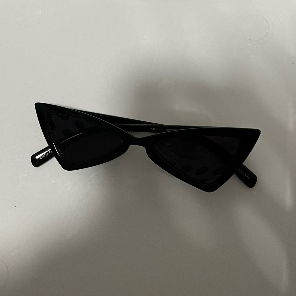 black sunglasses